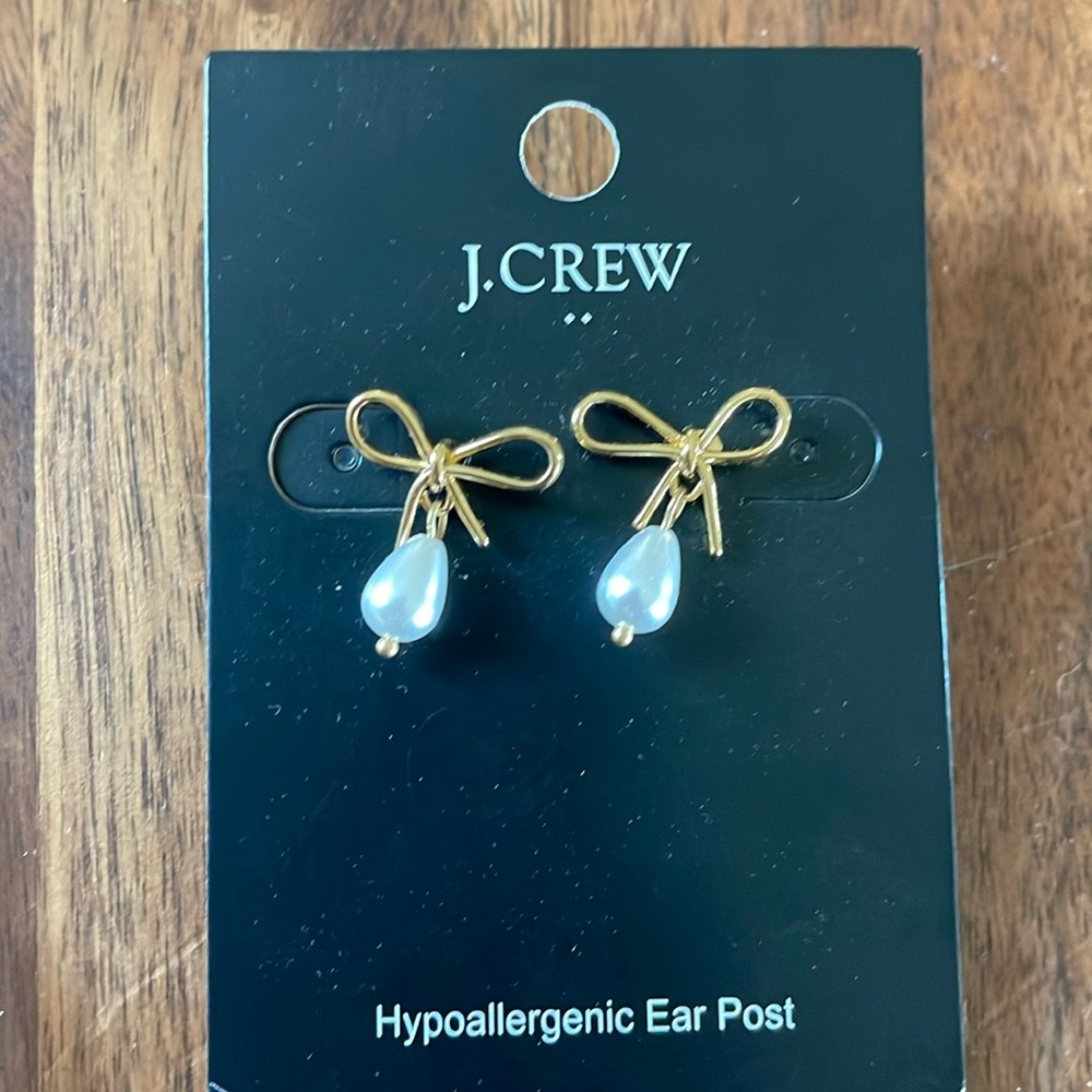 Dainty Bow & Pearl J Crew Earrings
